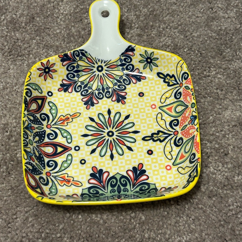 NWOT Vibrant Ceramic Square Plate with Handle  yellow